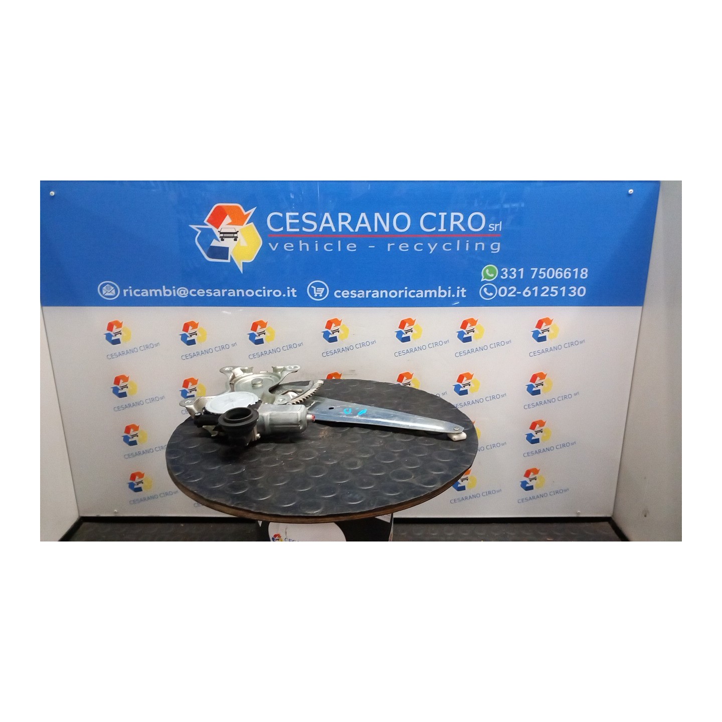 ALZACRISTALLO ELETTR. PORTA POST. DX. 045 TOYOTA RAV 4 3A SERIE (01/06-10/10) 2ADFTV 6980342040