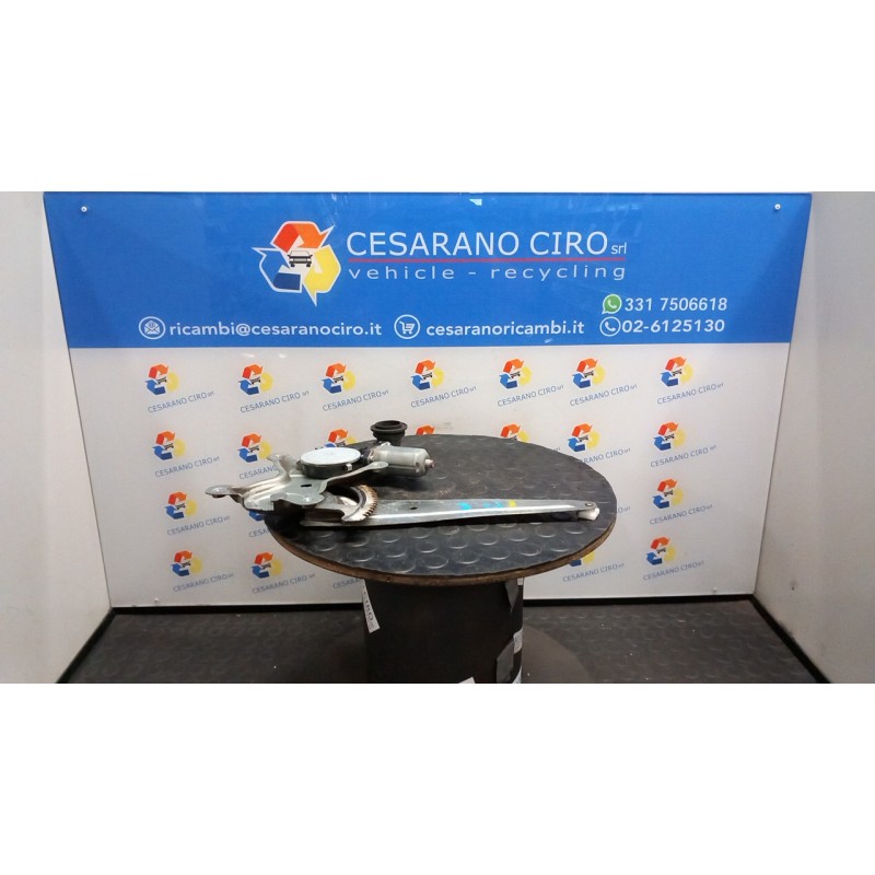 ALZACRISTALLO ELETTR. PORTA POST. SX. 046 TOYOTA RAV 4 3A SERIE (01/06-10/10) 2ADFTV 6980442040