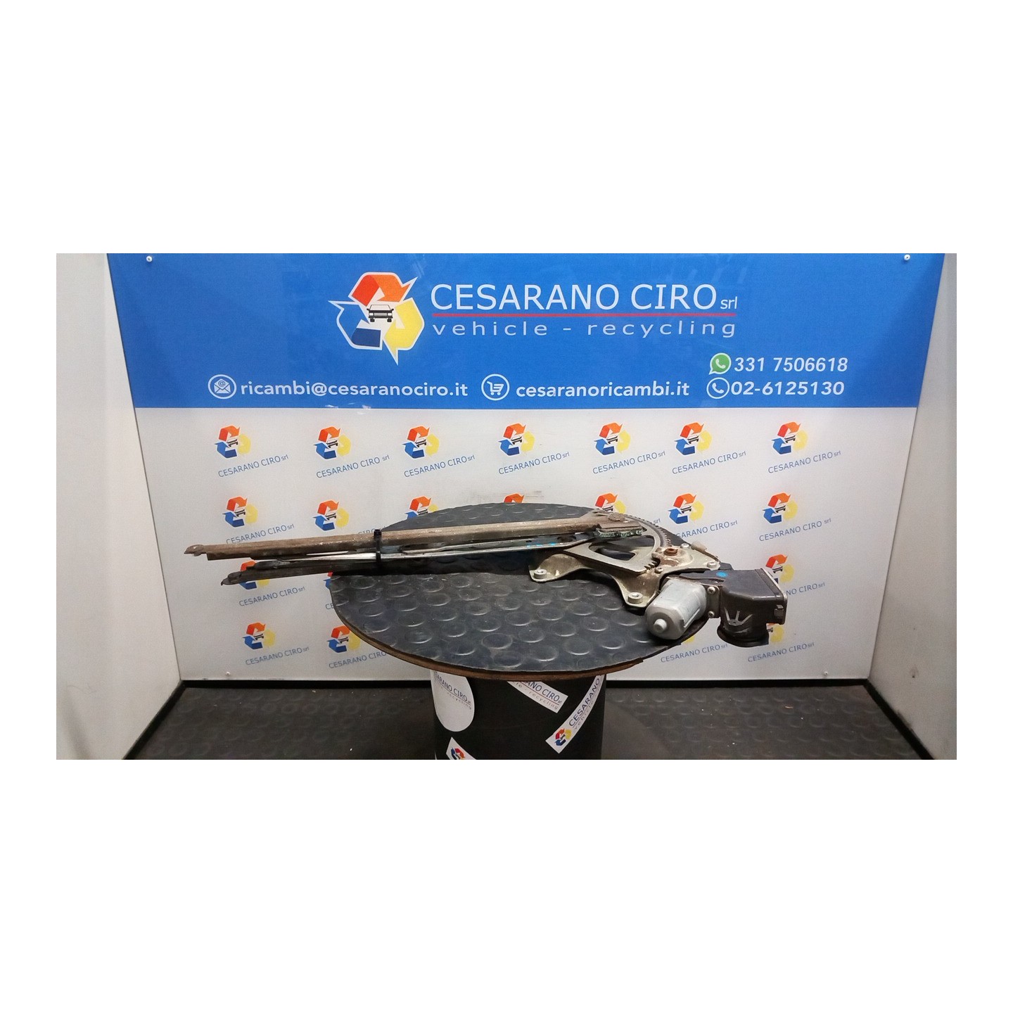 ALZACRISTALLO ELETTR. PORTA ANT. SX. 047 TOYOTA RAV 4 3A SERIE (01/06-10/10) 2ADFTV 6980252080