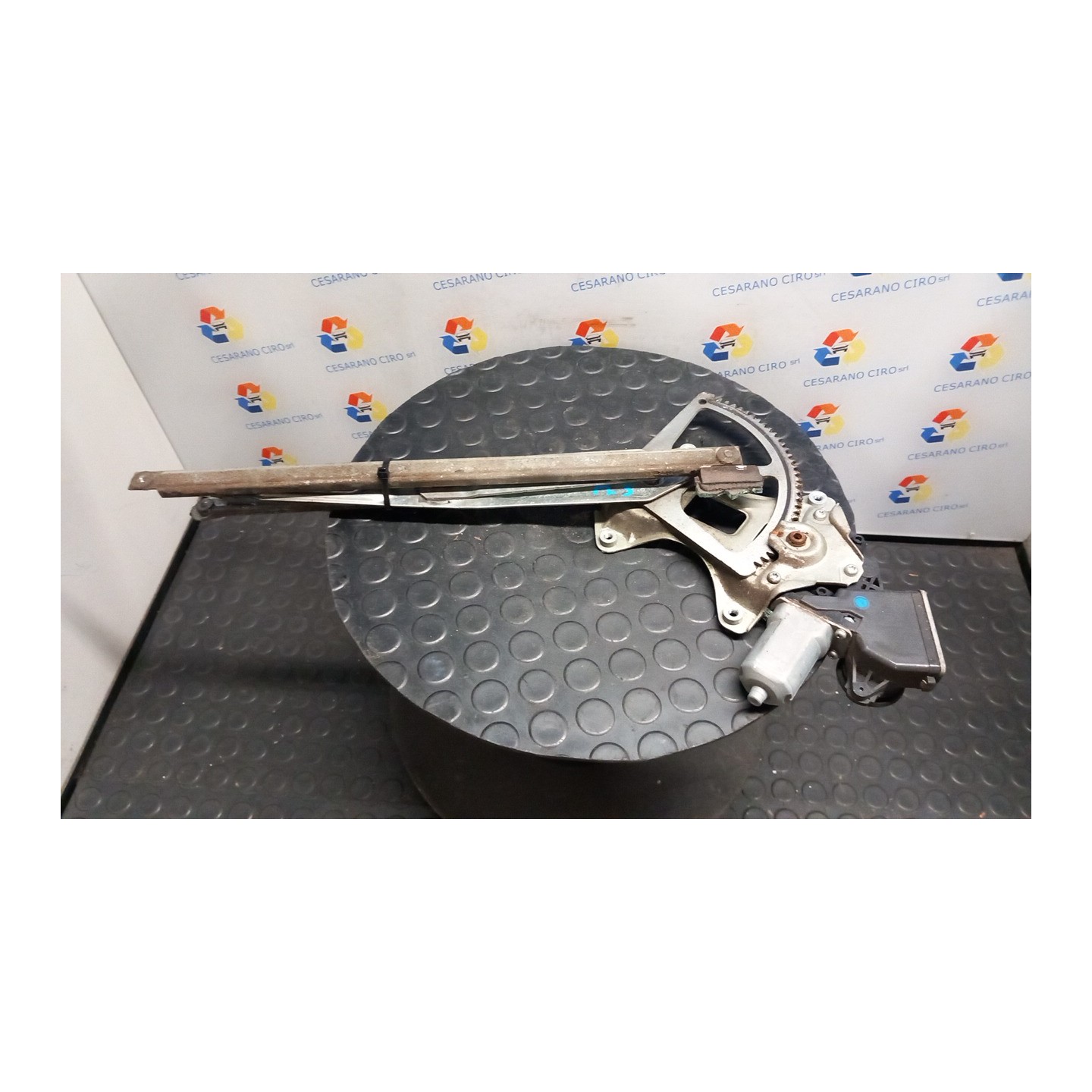 ALZACRISTALLO ELETTR. PORTA ANT. SX. 047 TOYOTA RAV 4 3A SERIE (01/06-10/10) 2ADFTV 6980252080