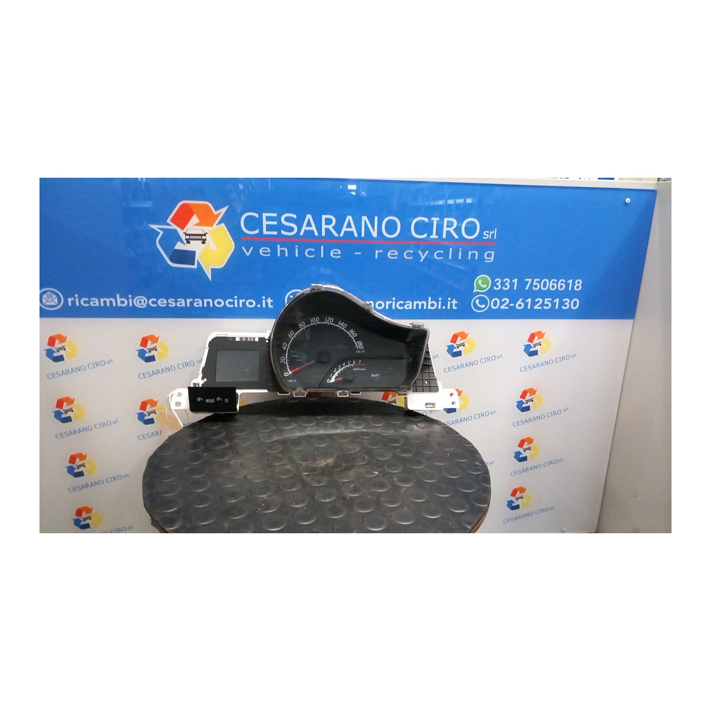 QUADRO SPIE ORIZZONTALE 129 TOYOTA IQ (01/09-12/14) 1KRFE 8395074030