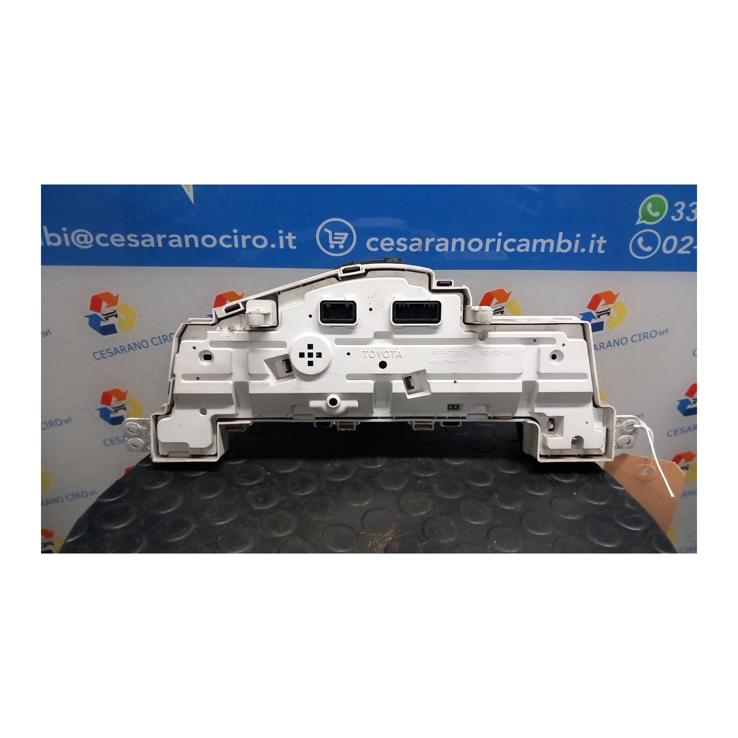 QUADRO SPIE ORIZZONTALE 129 TOYOTA IQ (01/09-12/14) 1KRFE 8395074030