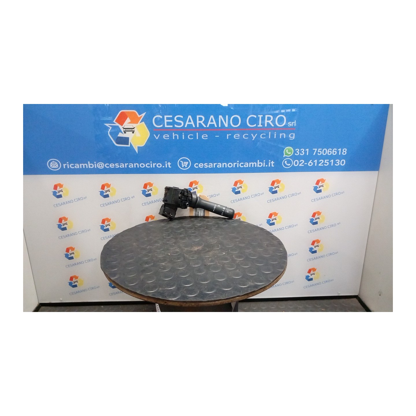 BLOCCO COMANDI TERGICRISTALLI 135 TOYOTA IQ (01/09-12/14) 1KRFE 8465252201