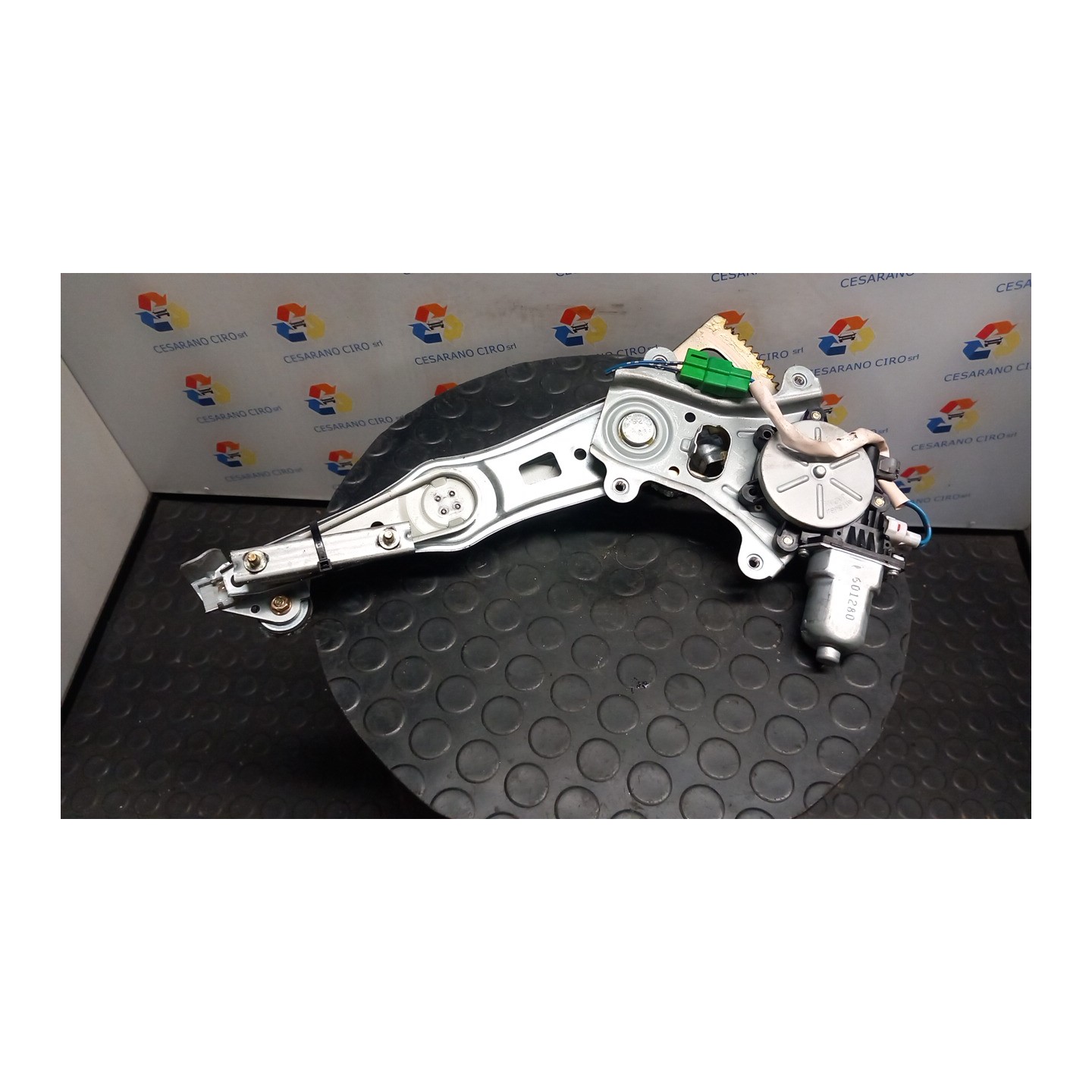 ALZACRISTALLO ELETTR. PORTA POST. DX. 054 SUBARU LEGACY (10/03-09/09) EJ20 62222AG001