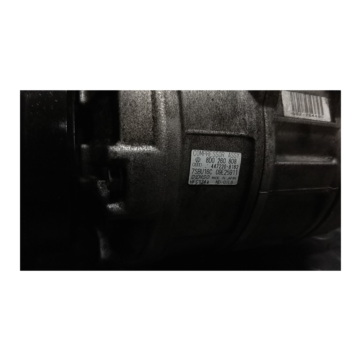 COMPRESSORE A/C ROTAZ 092 VOLKSWAGEN PASSAT (3B) (10/00-03/06) AVB 8D0260805RX