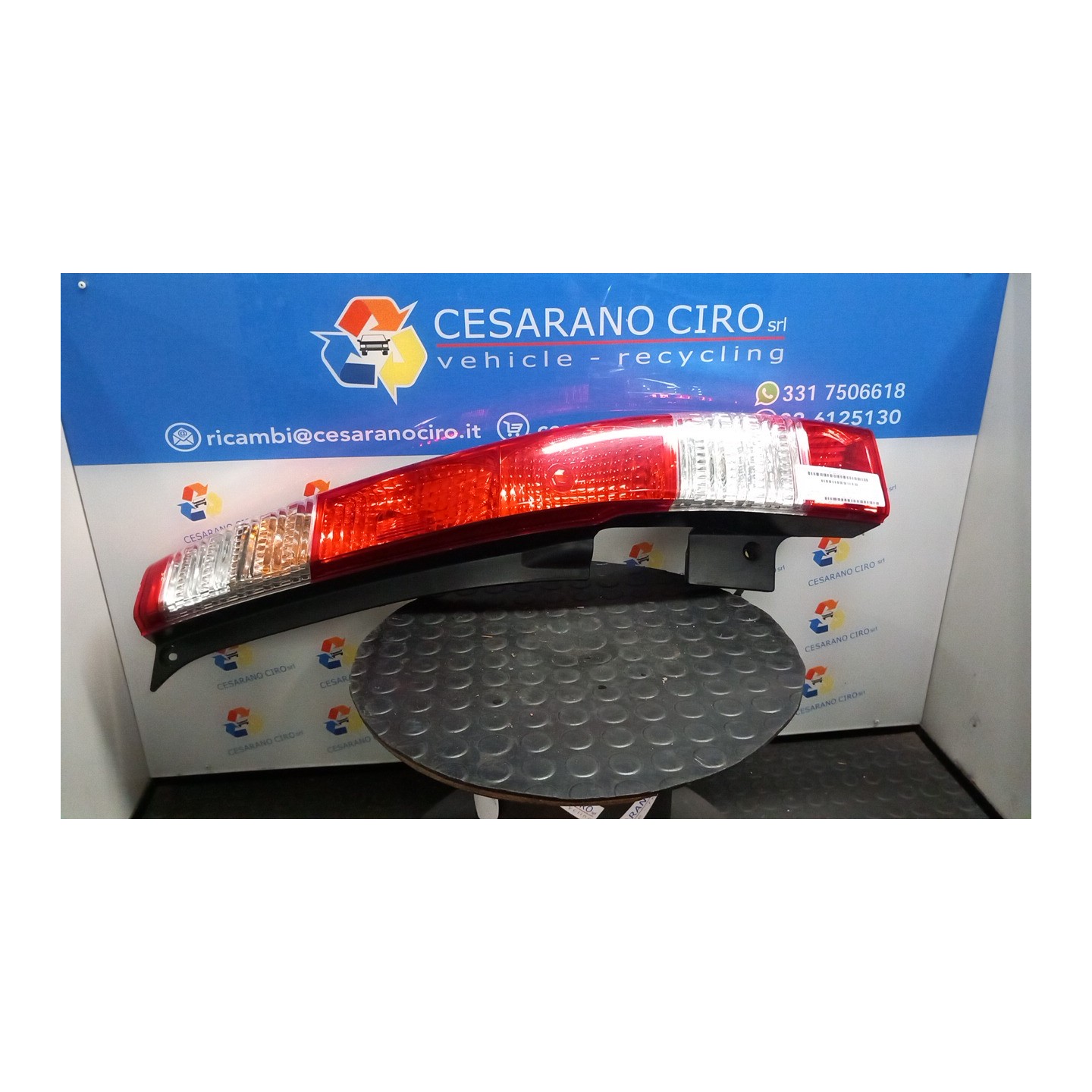 FANALE POST. 04- DX. 031 HONDA CR-V 2A SERIE (04/02-12/06) N22A2 33501SCAG11