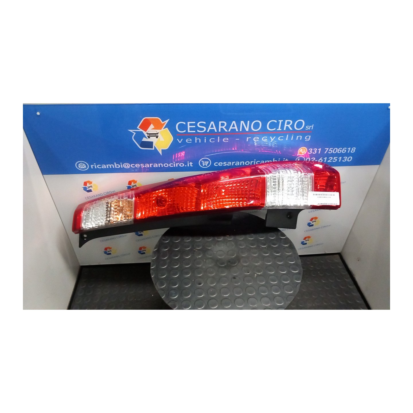 FANALE POST. 04- DX. 031 HONDA CR-V 2A SERIE (04/02-12/06) N22A2 33501SCAG11