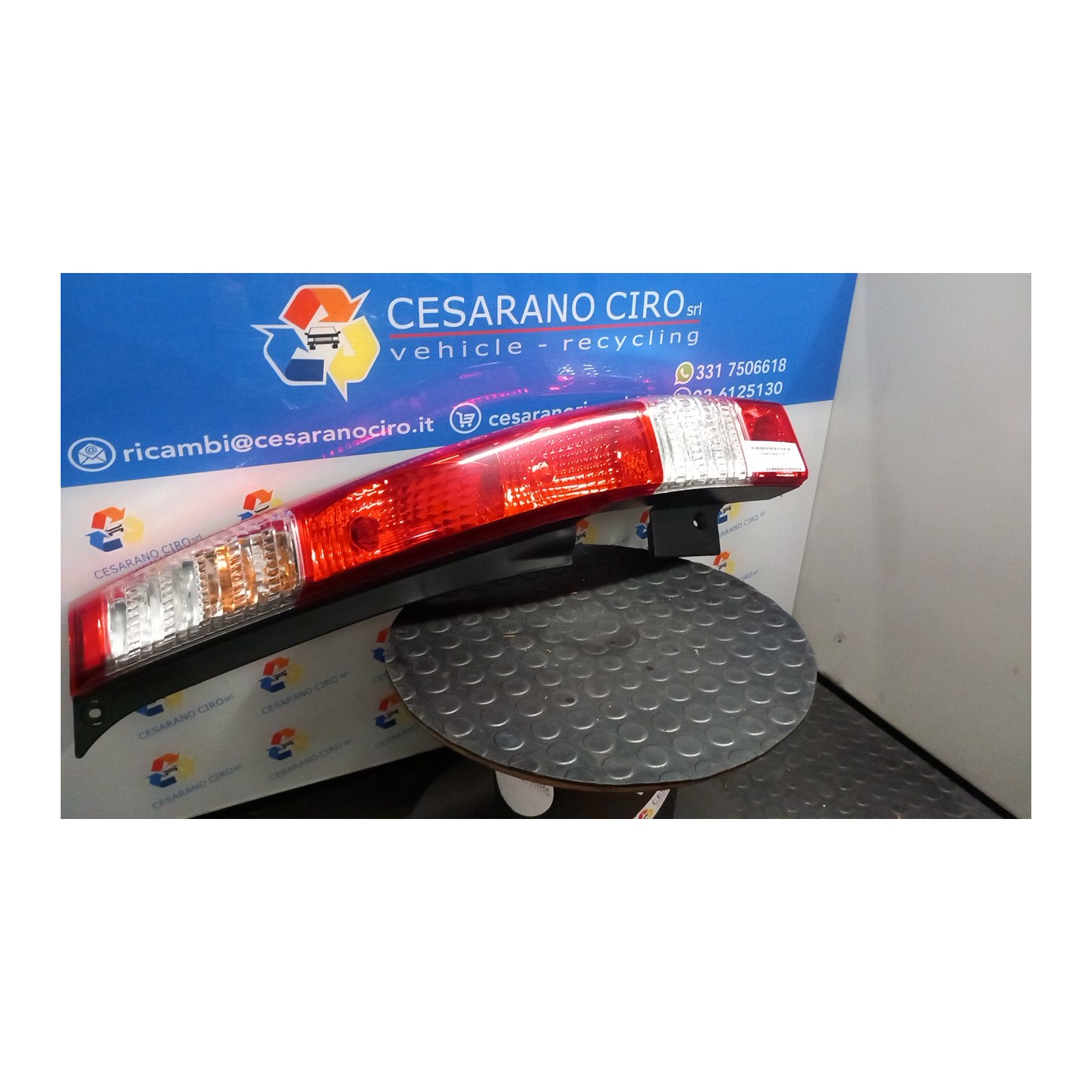 FANALE POST. 04- DX. 031 HONDA CR-V 2A SERIE (04/02-12/06) N22A2 33501SCAG11
