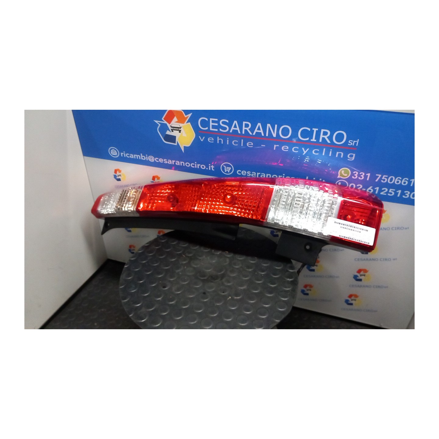 FANALE POST. 04- DX. 031 HONDA CR-V 2A SERIE (04/02-12/06) N22A2 33501SCAG11