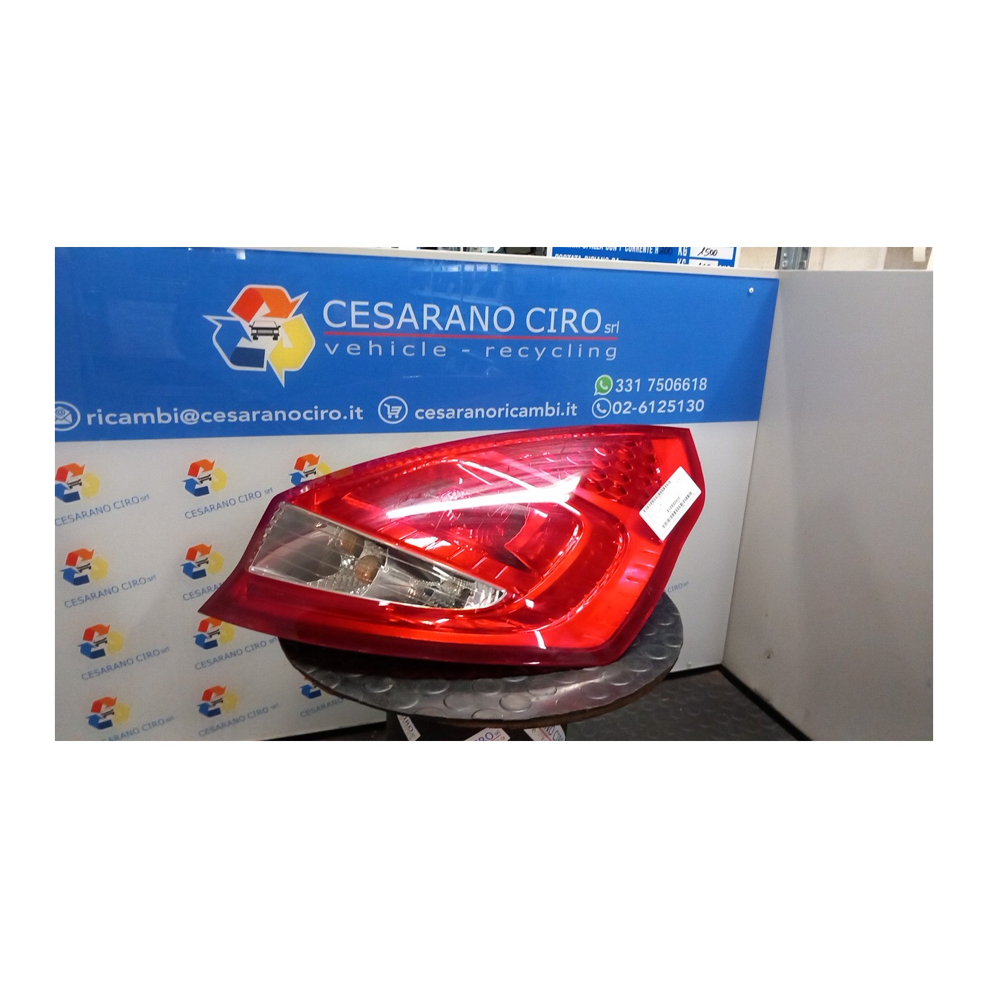 FANALE POST. DX. 151 FORD FIESTA (CB1) (09/08-10/13) SNJA 1709552