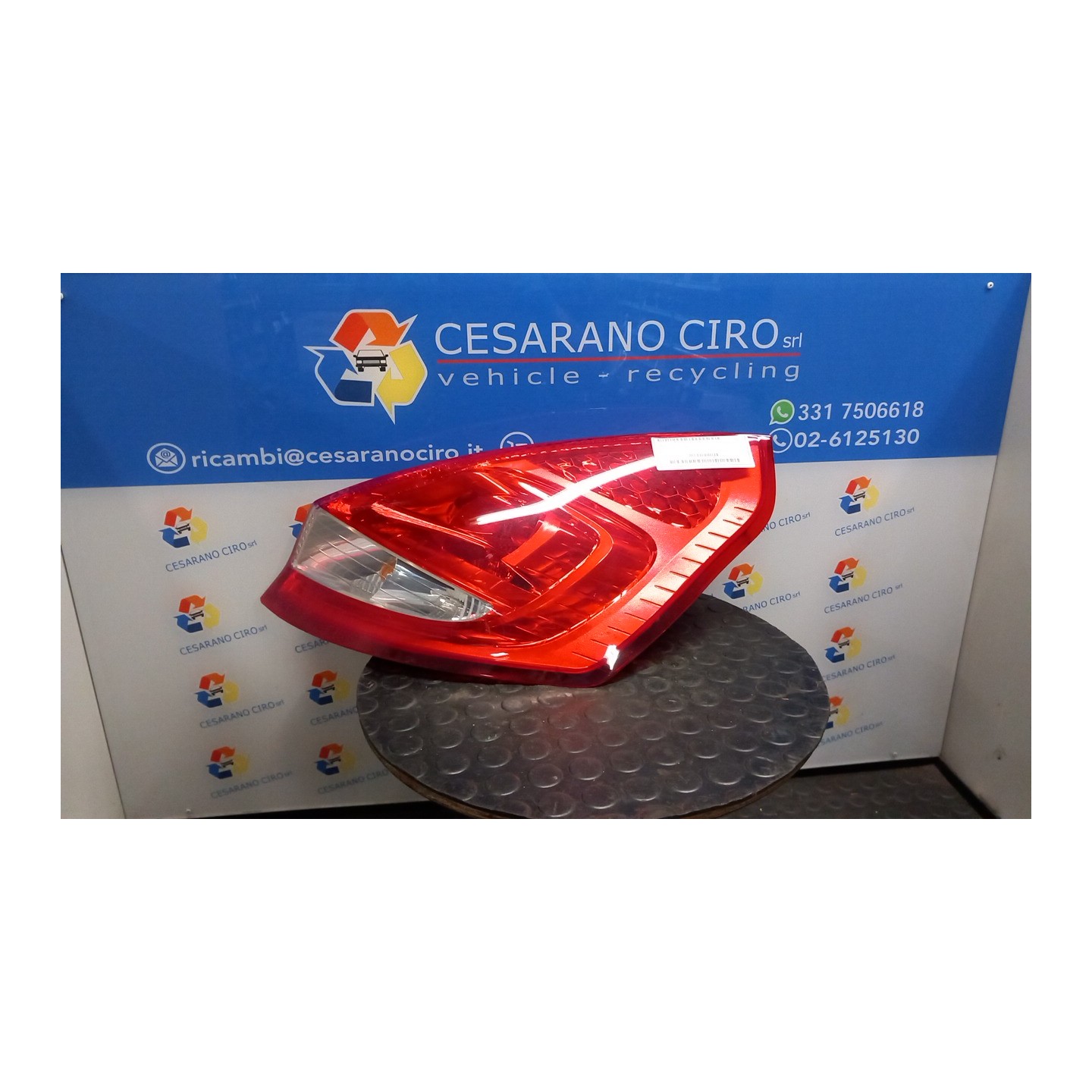 FANALE POST. DX. 011 FORD FIESTA (CB1) (09/08-10/13) SNJA 1709552
