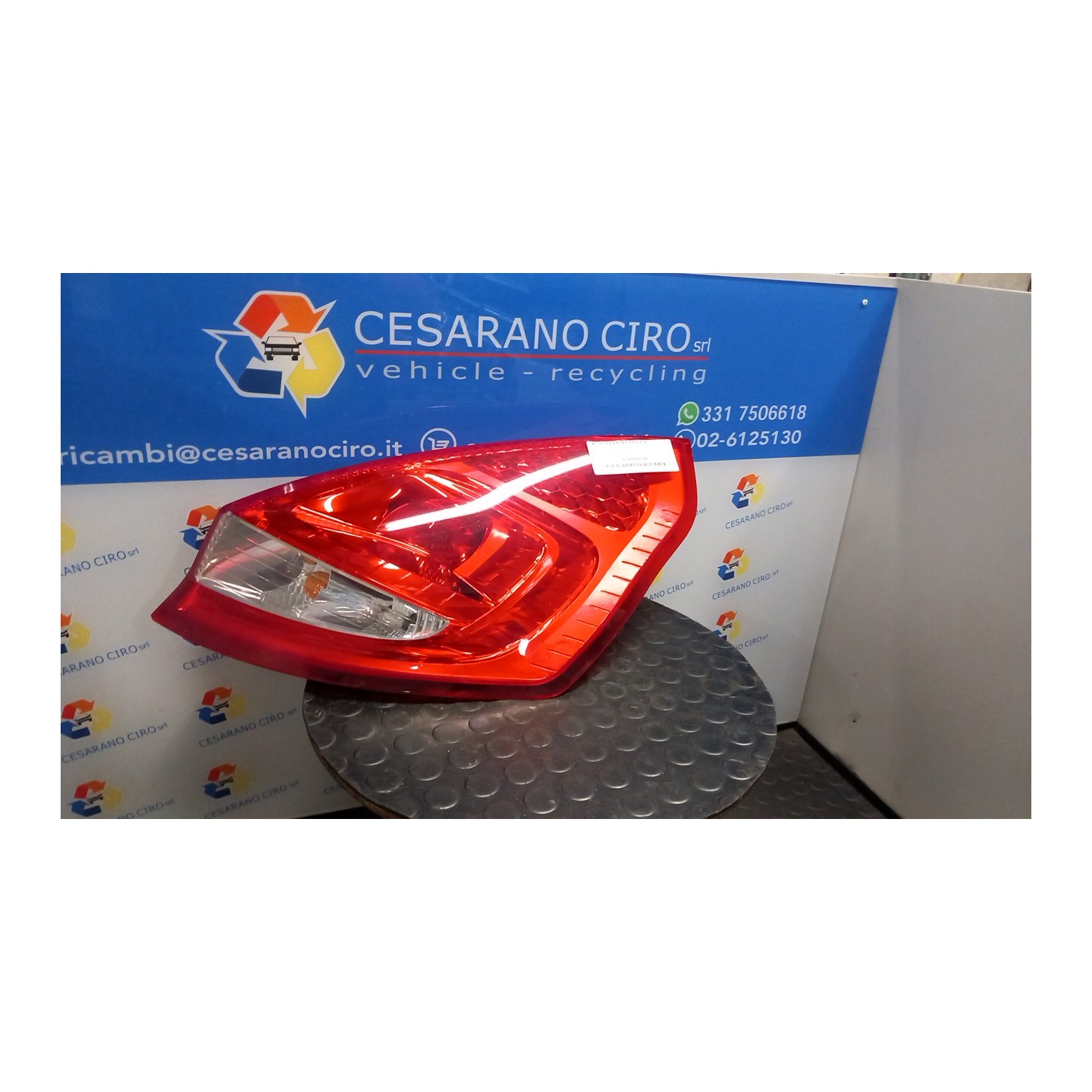 FANALE POST. DX. 011 FORD FIESTA (CB1) (09/08-10/13) SNJA 1709552