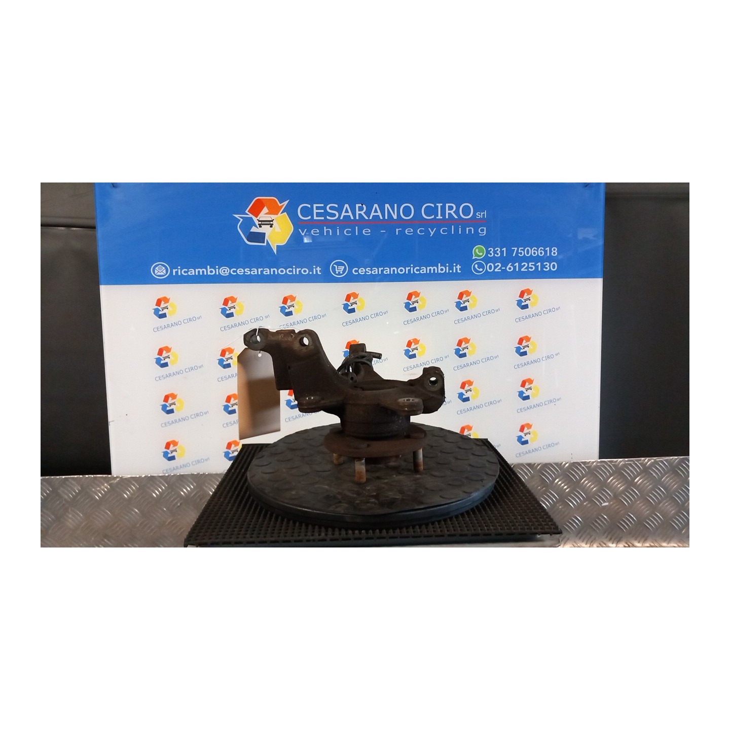 MONTANTE SOSP. ANT. C/ABS DX. 114 FORD FIESTA (CB1) (09/08-10/13) SNJA 1771022