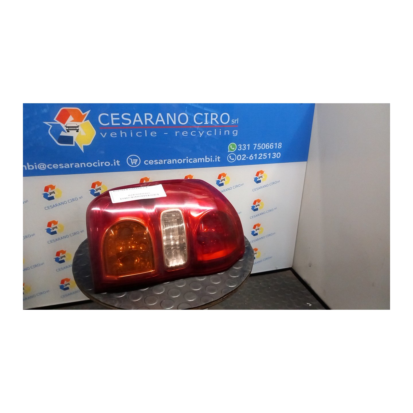 FANALE POST. SX. 018 TOYOTA RAV 4 2A SERIE (09/00-01/06) 1CDFTV 8156142040