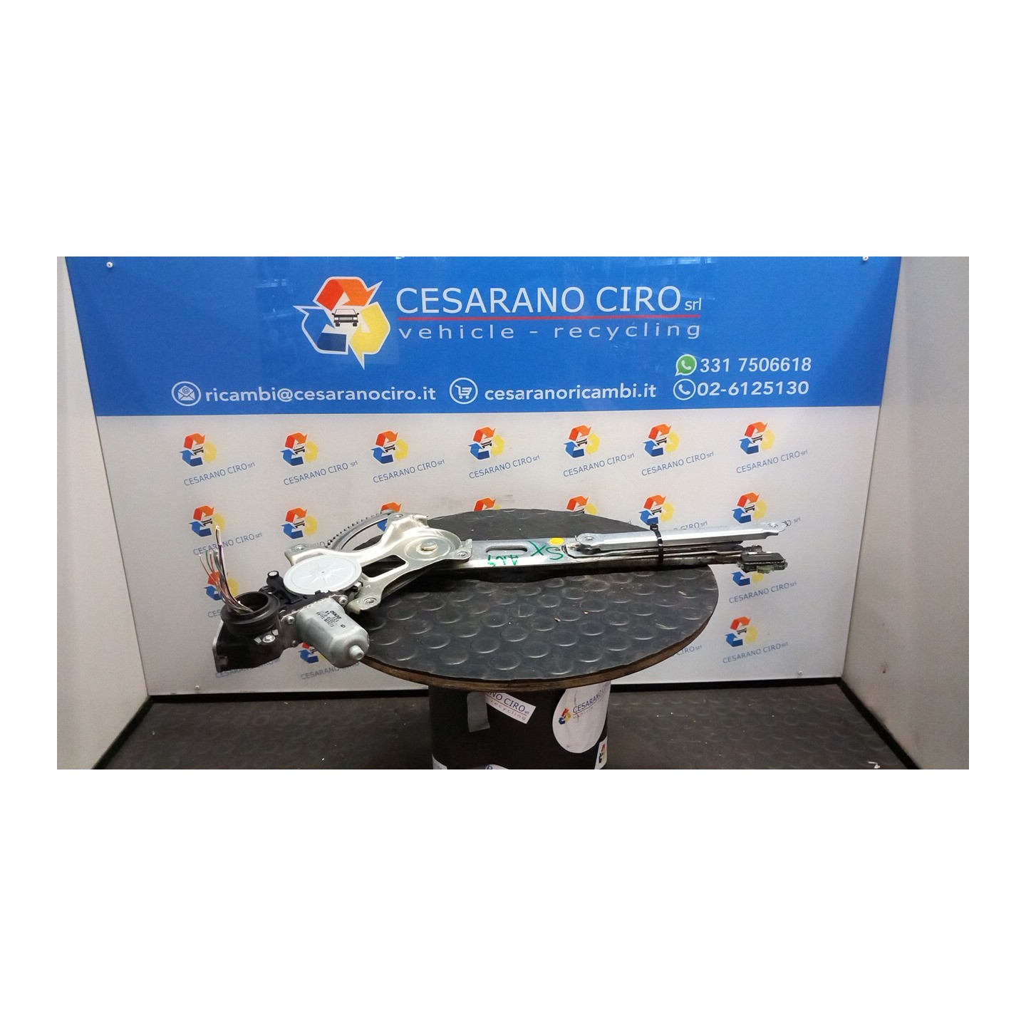 ALZACRISTALLO ELETTR. PORTA ANT. SX. 041 TOYOTA RAV 4 3A SERIE (01/06-10/10) 2ADFHV 6980252080