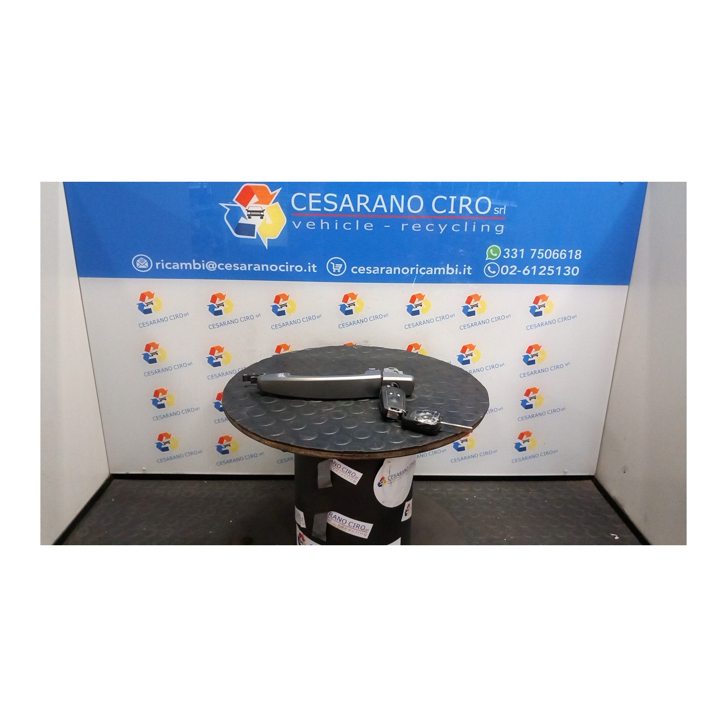MANIGLIA PORTA ANT. SX. 004 OPEL MERIVA (S10) (04/10-) A14NEL 92233089