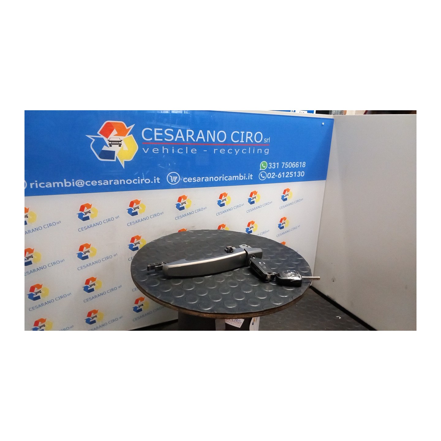 MANIGLIA PORTA ANT. SX. 004 OPEL MERIVA (S10) (04/10-) A14NEL 92233089