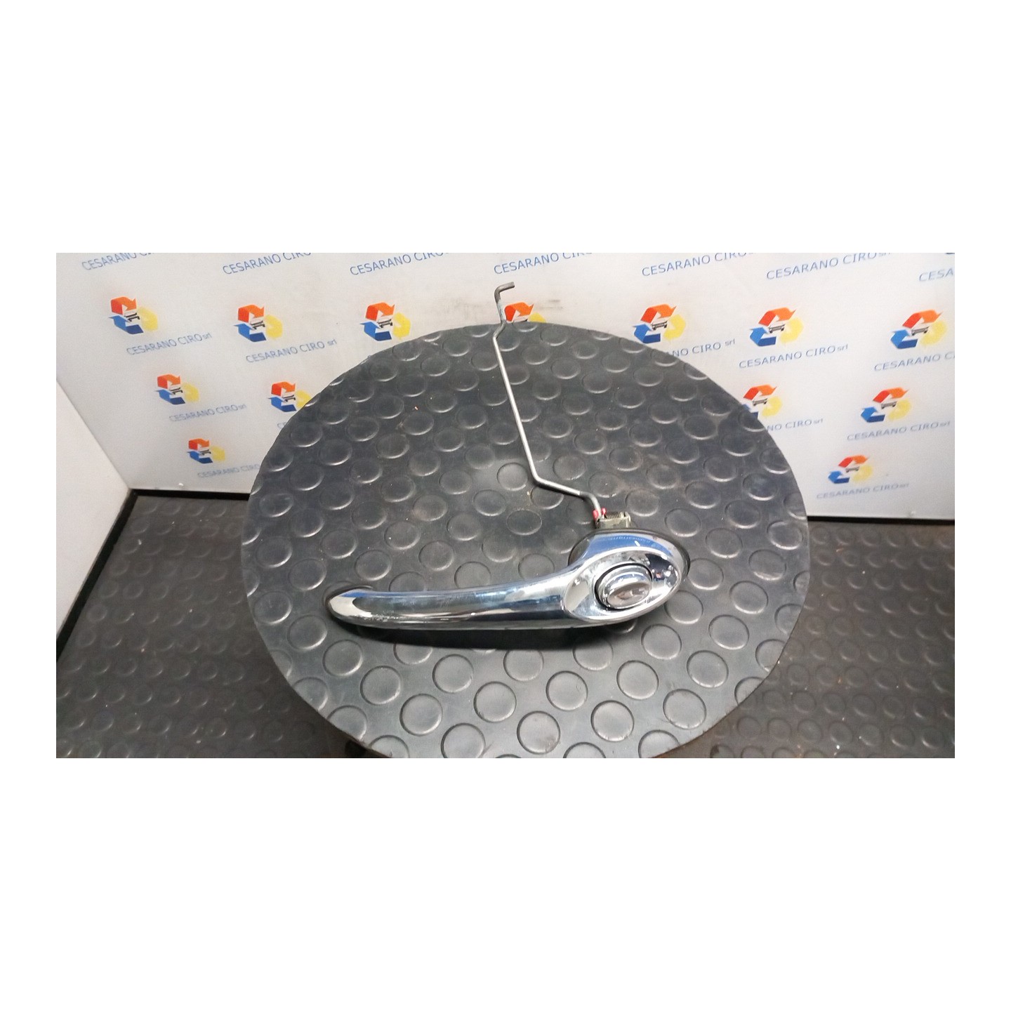 MANIGLIA PORTA ANT. DX. 011 CHRYSLER PT CRUISER (05/00-10/05) 16L K04724912AD