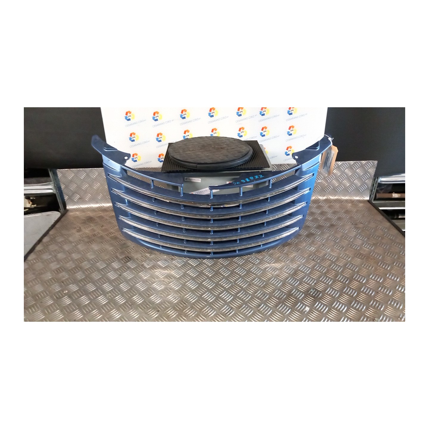 GRIGLIA COMPL. 022 CHRYSLER PT CRUISER (05/00-10/05) 16L K05080979AA