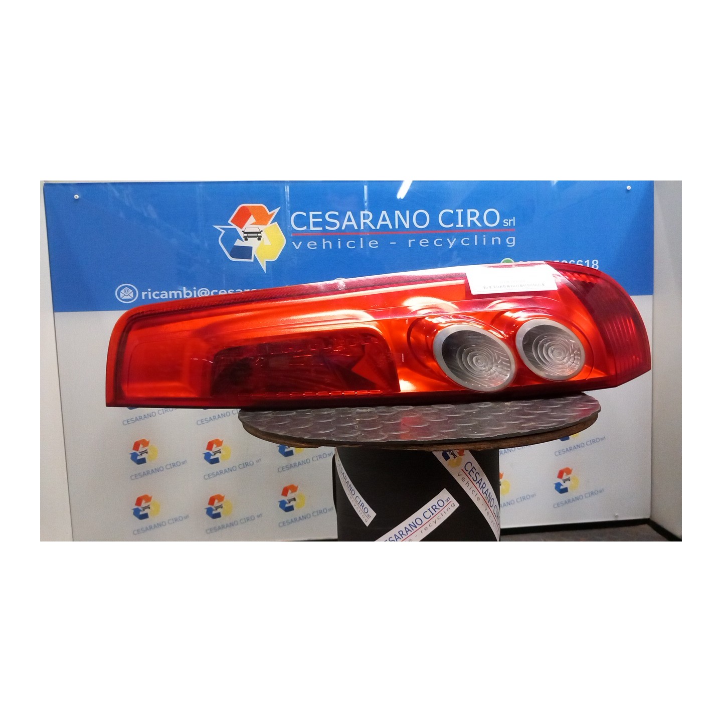 FANALE POST. DX. 118 FORD FIESTA (CBK) (12/05-12/08) FUJA 1432269