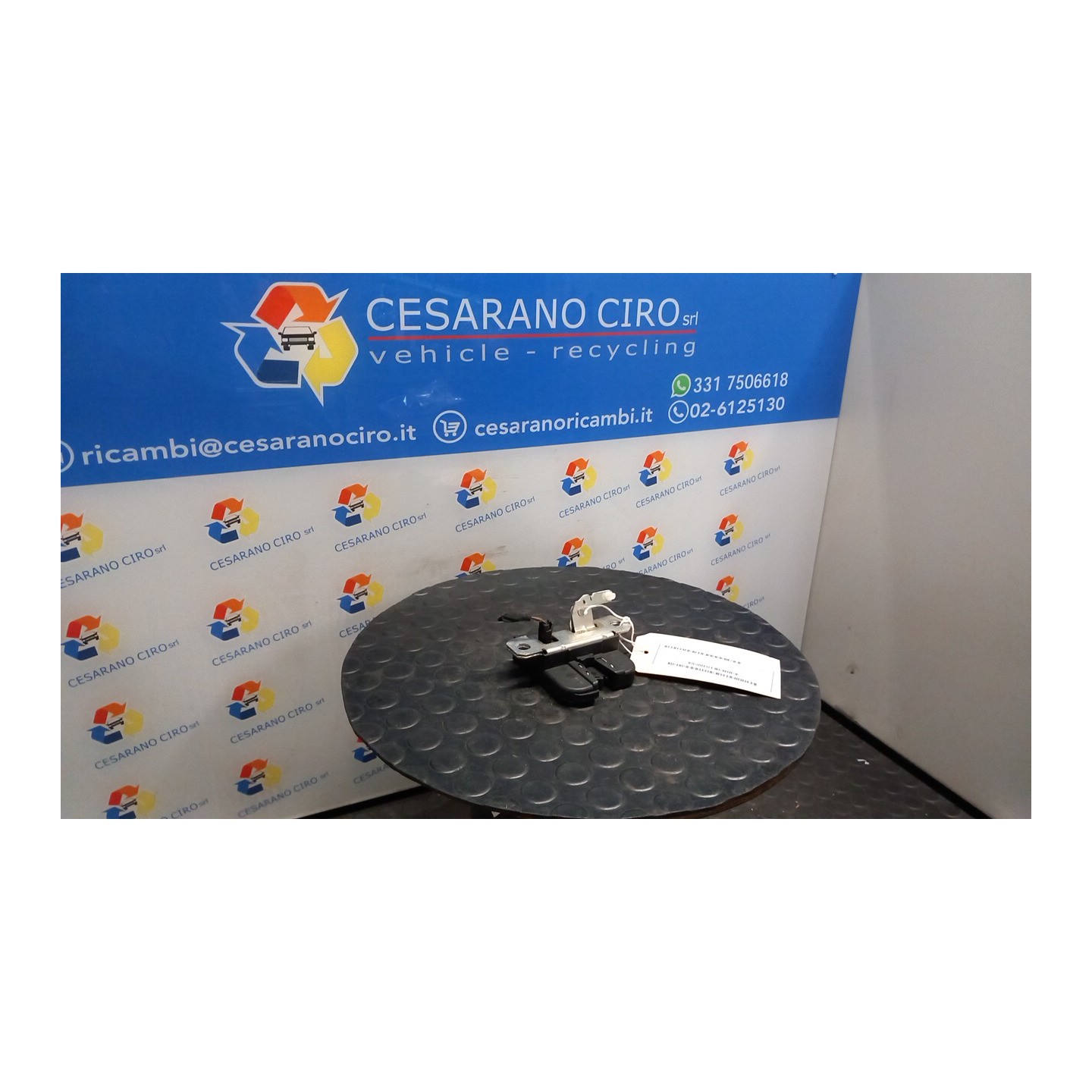 SERRATURA PORTELLO POST. 030 VOLKSWAGEN POLO (9N) (04/05-) BME 6Q6827505E