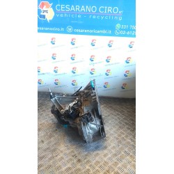 CAMBIO COMPL. 042 RENAULT CLIO 3A SERIE (07/05-05/09) D4FD7 8200805160