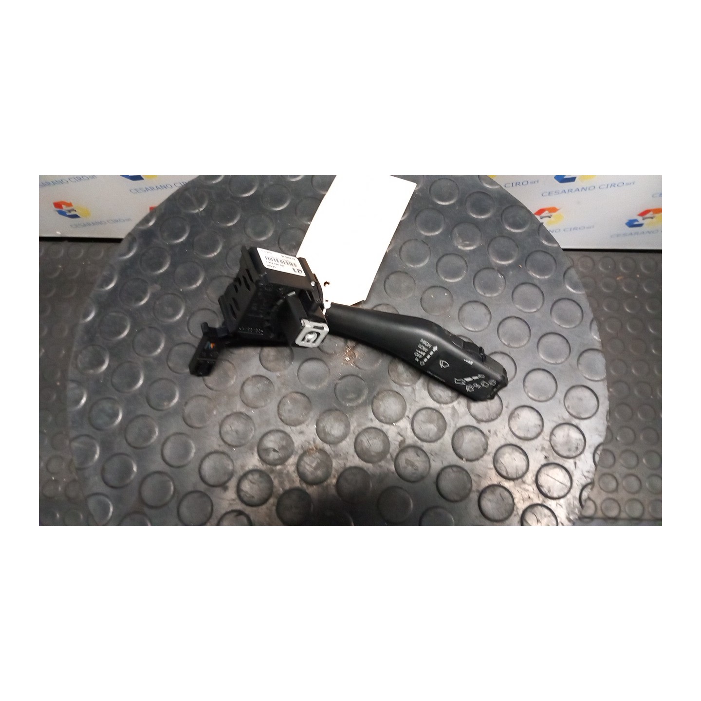 BLOCCO COMANDI TERGICRISTALLI NERO. C/PLURINDICATORE 003 VOLKSWAGEN TOURAN (1T) (02/03-11/10) BMM 1K0953519J9B9