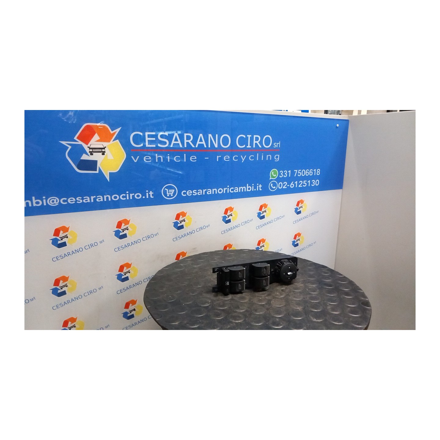 BLOCCO COMANDI ALZACRISTALLI E RETROVISORI EST. 047 FORD B-MAX (CB2) (07/12-) SFJB 2029540