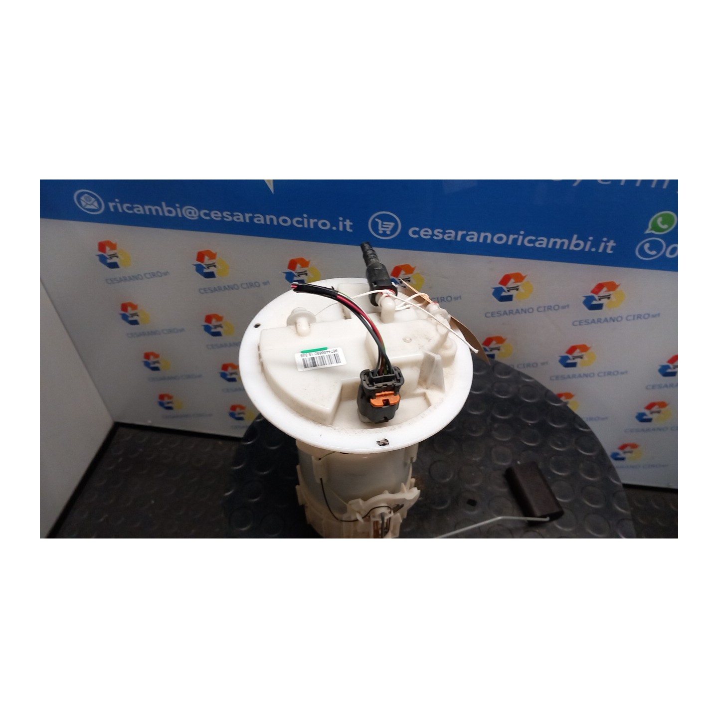 POMPA CARBURANTE C/TRASDUTTORE (GALLEGGIANTE) P/FILTRO INTERNO SERBATOIO 059 PEUGEOT 208 (04/15-06/20) HM05 9674466680