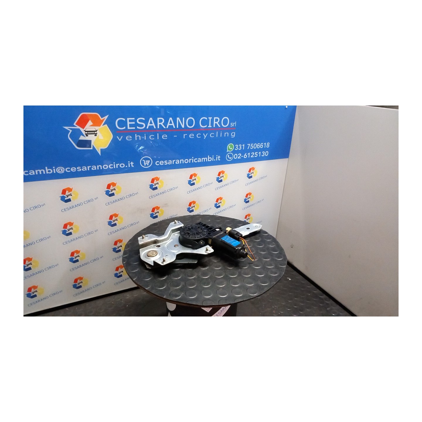 ALZACRISTALLO ELETTR. PORTA POST. C/MOTORINO SX. 052 KIA PICANTO 1A SERIE (02/08-07/11 G4HG 8340107010