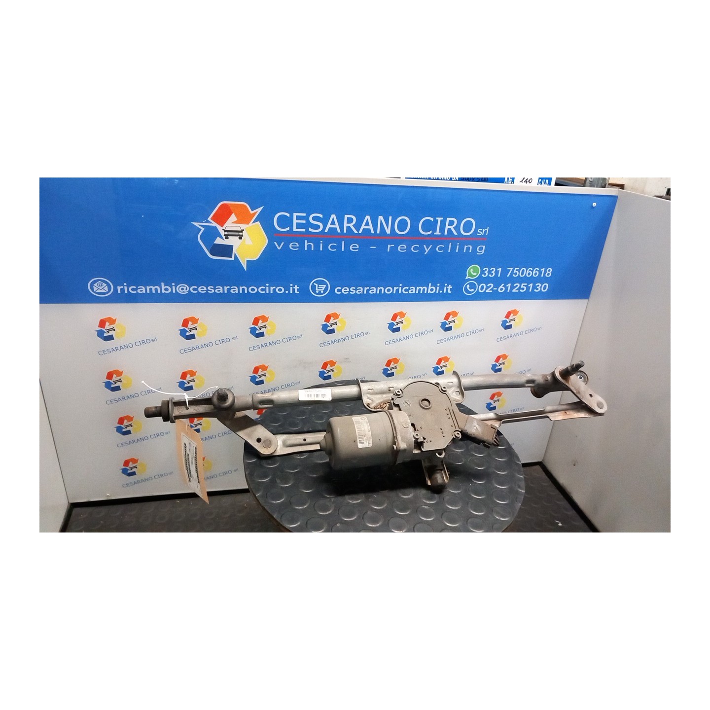 MECCANISMO TERGIPARABREZZA CON MOTORINO 061 CHRYSLER GRAND VOYAGER (03/08-) VM64C K05113043AA