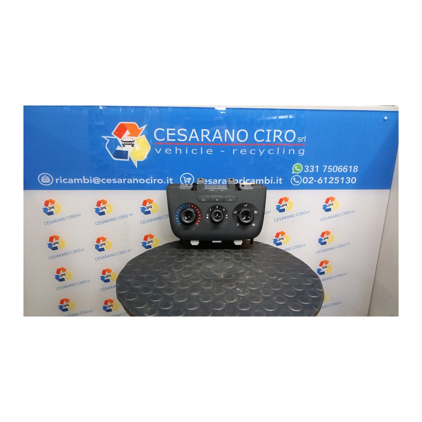 BLOCCO COMANDO CLIMATIZZAZIONE S/A/C C/LUNOTTO TERMICO P/POP 001 FIAT PUNTO (6U) (01/13-) 169A4000 735548357