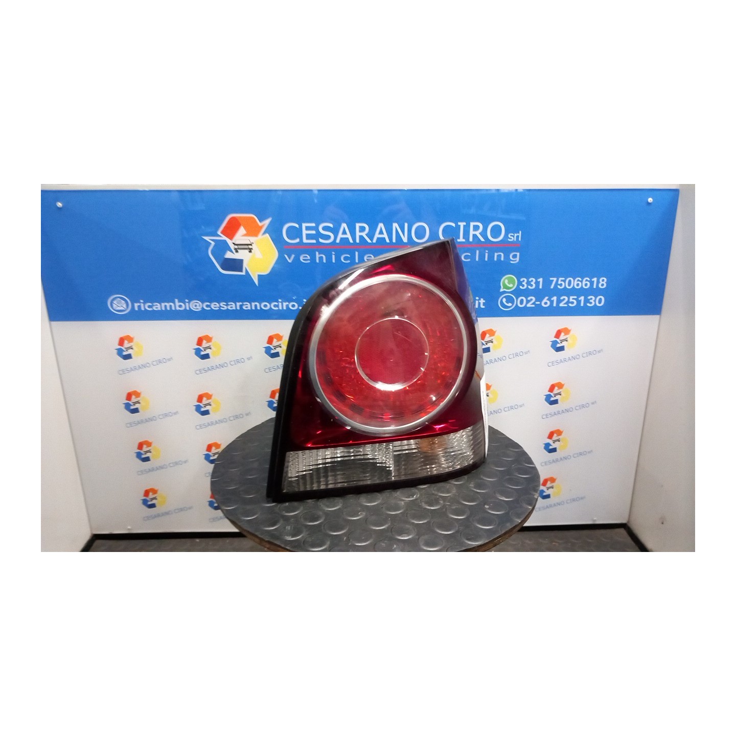 FANALE POST. DX. 007 VOLKSWAGEN POLO (9N) (04/05-) AXU 6Q6945096AB