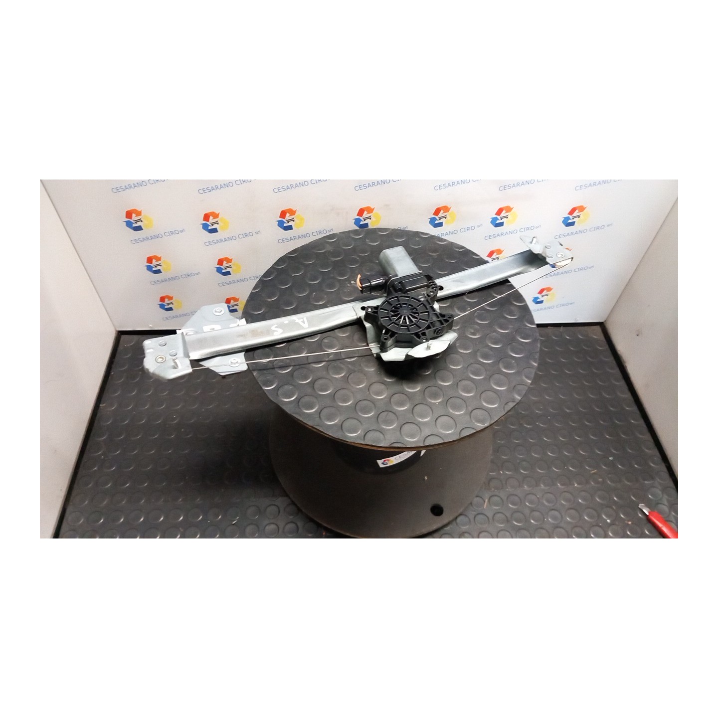 ALZACRISTALLO ELETTR. PORTA ANT. CON MOTORINO SX. 033 DACIA DOKKER FURGONE (11/12-) K9KC6 807218632R