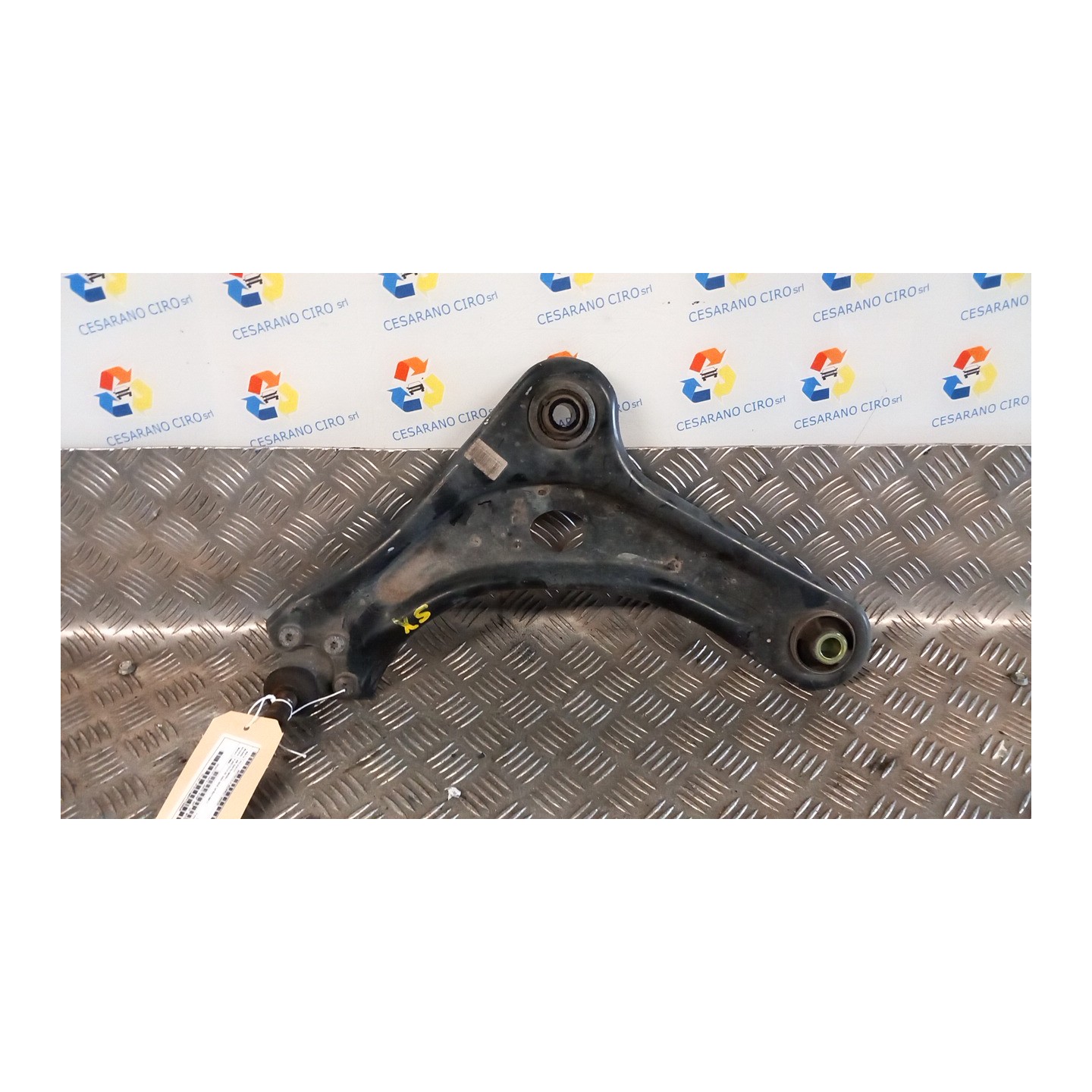 BRACCIO OSCILLANTE SOSP. ANT. SX. 020 PEUGEOT 208 (04/15-06/20) HM05 9670772080