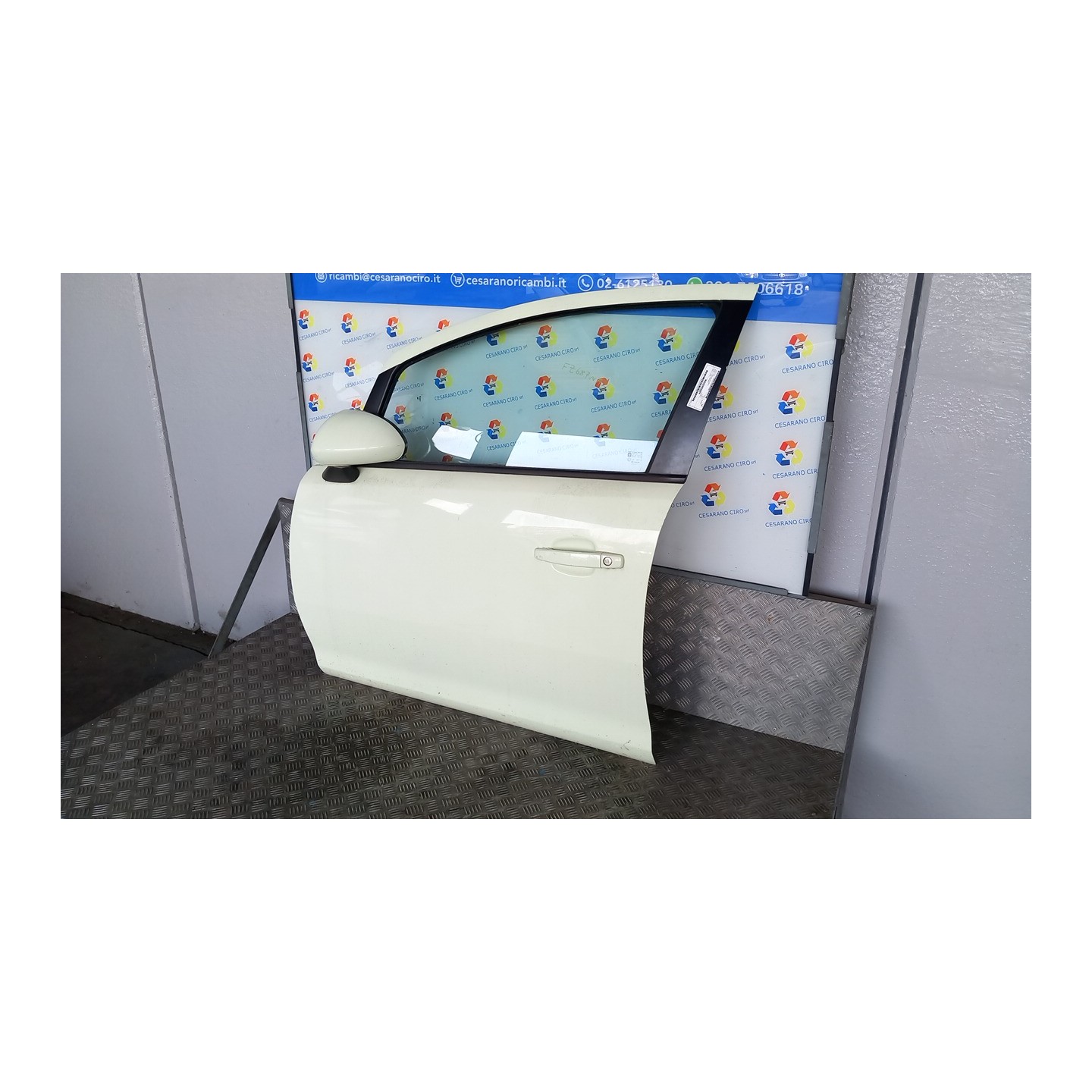 PORTA ANT. SX. 082 OPEL CORSA (S07) (01/11-05/15) A12XER 93189328