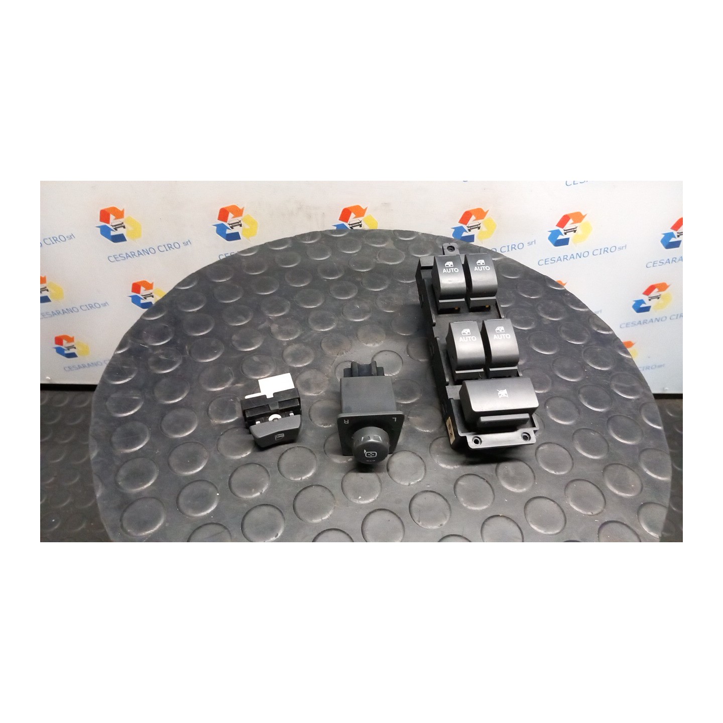 BLOCCO COMANDI ALZACRISTALLI E RETROVISORI EST. 029 OPEL ANTARA (L07) (02/07-07/11) Z24SED 96628730