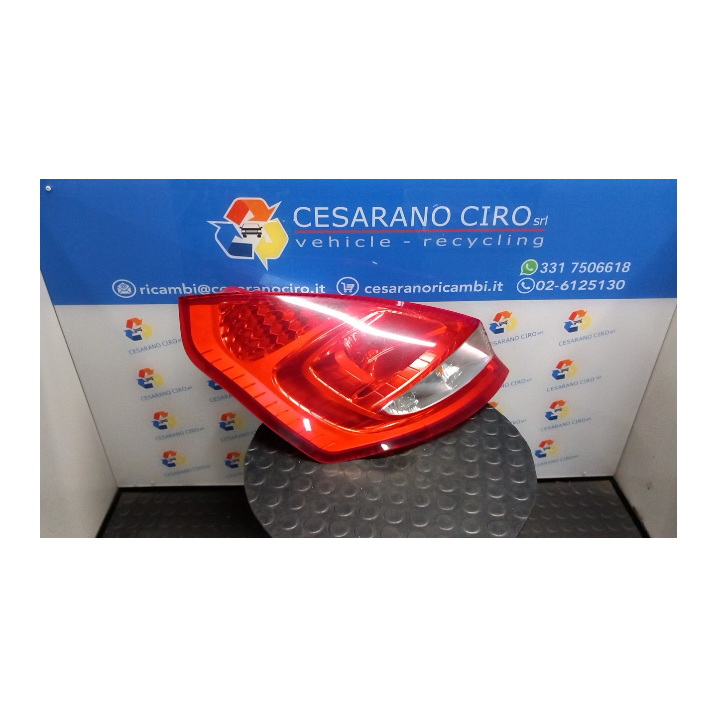 FANALE POST. DX. 095 FORD FIESTA (CB1) (09/08-10/13) SNJA 1709552
