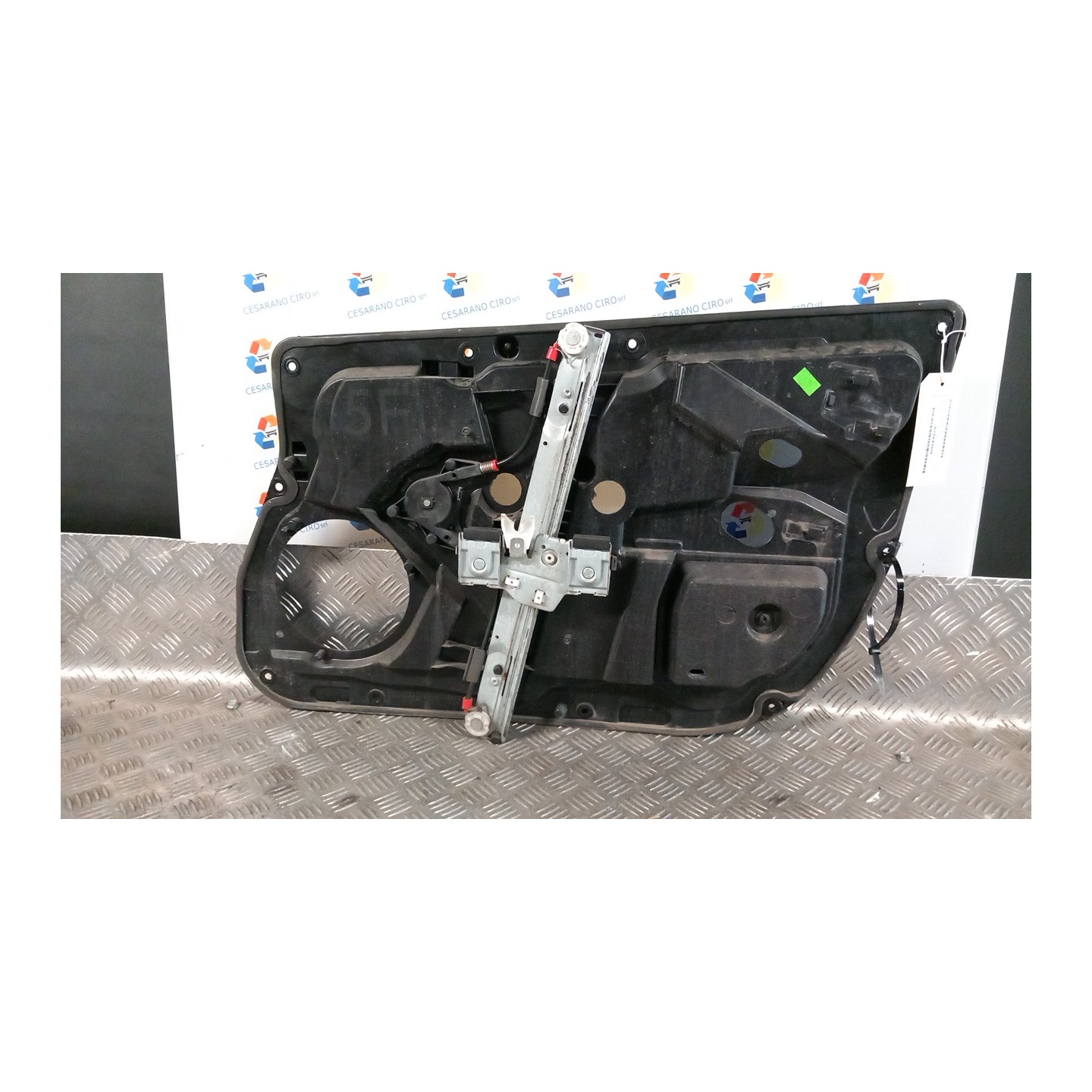 ALZACRISTALLO ELETTR. PORTA ANT. SX. 055 FORD FIESTA (CB1) (09/08-10/13) F6JD 1742386