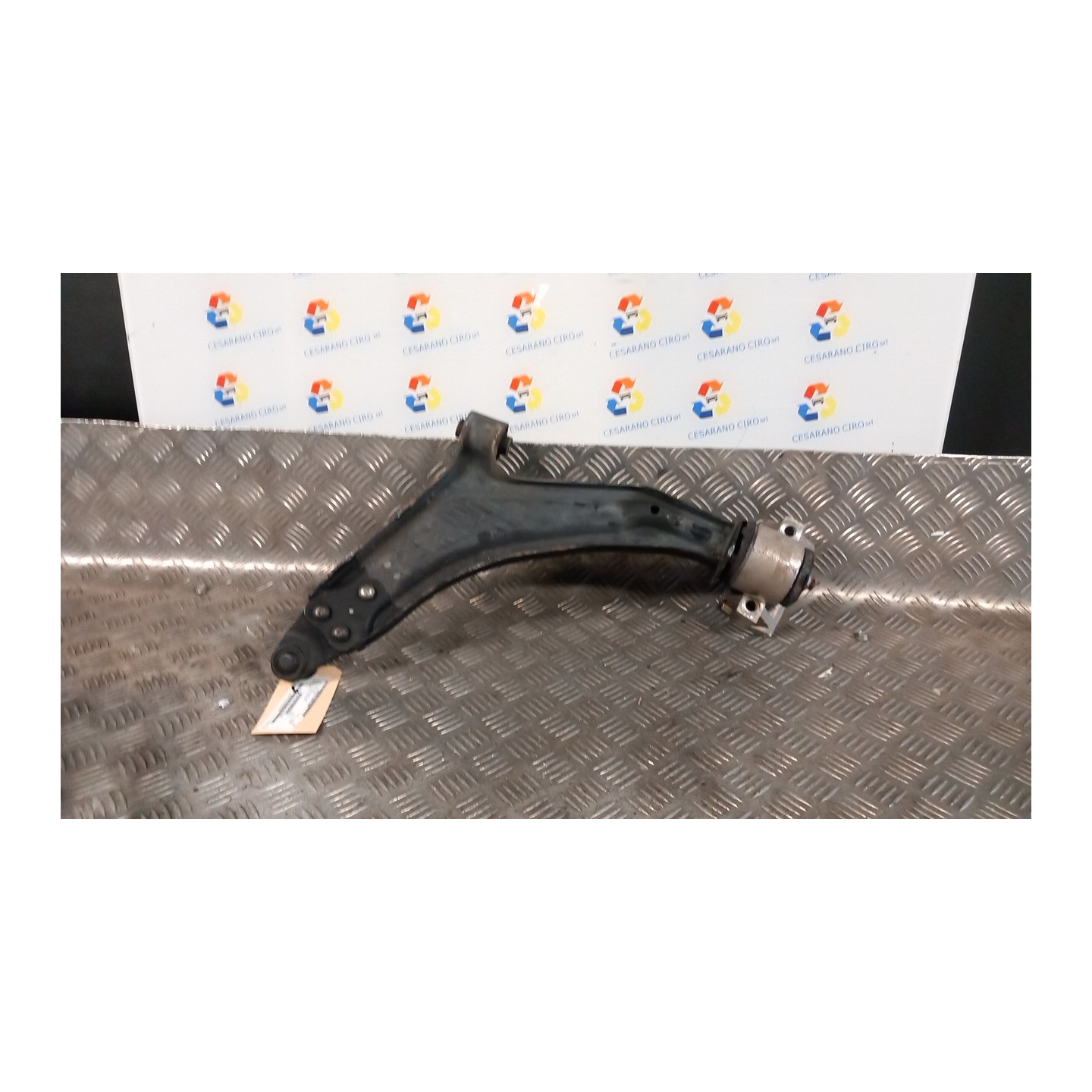 BRACCIO OSCILLANTE SOSP. ANT. DX. 022 LAND ROVER FREELANDER (08/02-10/06) 204D3 RBJ500680