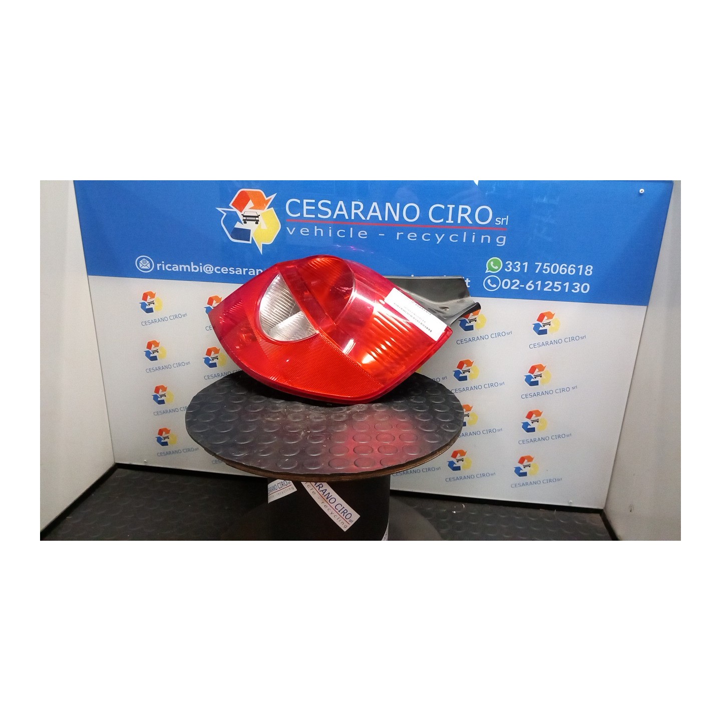 FANALE POST. DX. 049 RENAULT CLIO 3A SERIE (07/05-05/09) D4FD7 8200459960