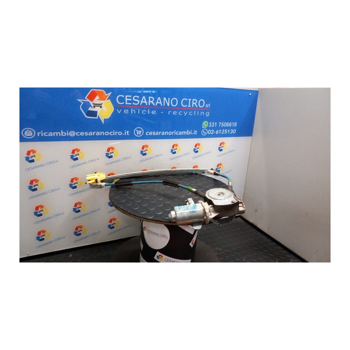 ALZACRISTALLO ELETTR. PORTA POST. SX. 077 CITROEN XSARA PICASSO (12/99-01/10) 9HZ 9223E3