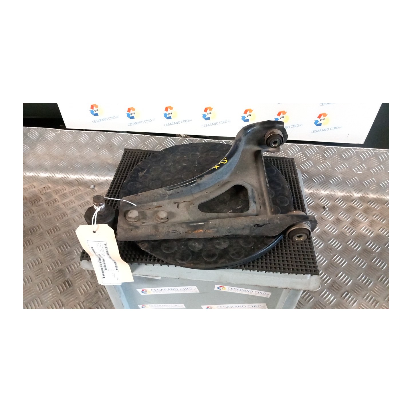 BRACCIO OSCILLANTE SOSP. ANT. DX. 066 RENAULT TWINGO 1A SERIE (08/98-09/07) D7FF7 8200737126