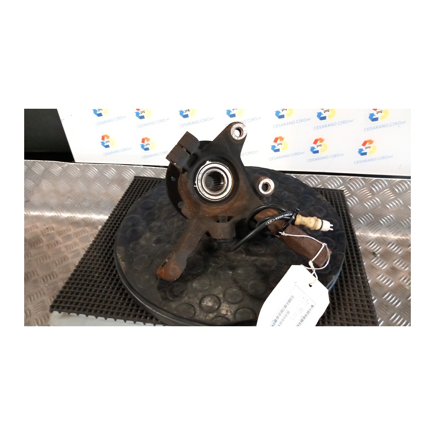 MONTANTE SOSP. ANT. DX. 068 RENAULT TWINGO 1A SERIE (08/98-09/07) D7FF7 8200207309