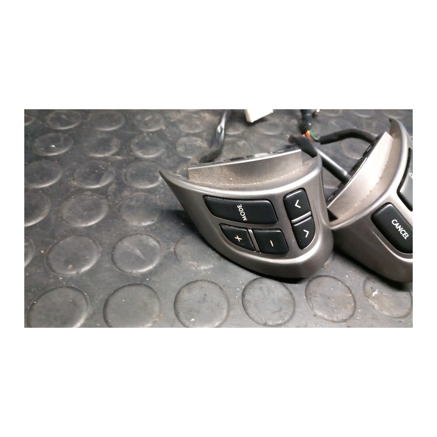 BLOCCO VOLANTE MULTIFUNZIONE 020 SUBARU IMPREZA 3A SERIE (10/07-12/12 EE20 83154AG001