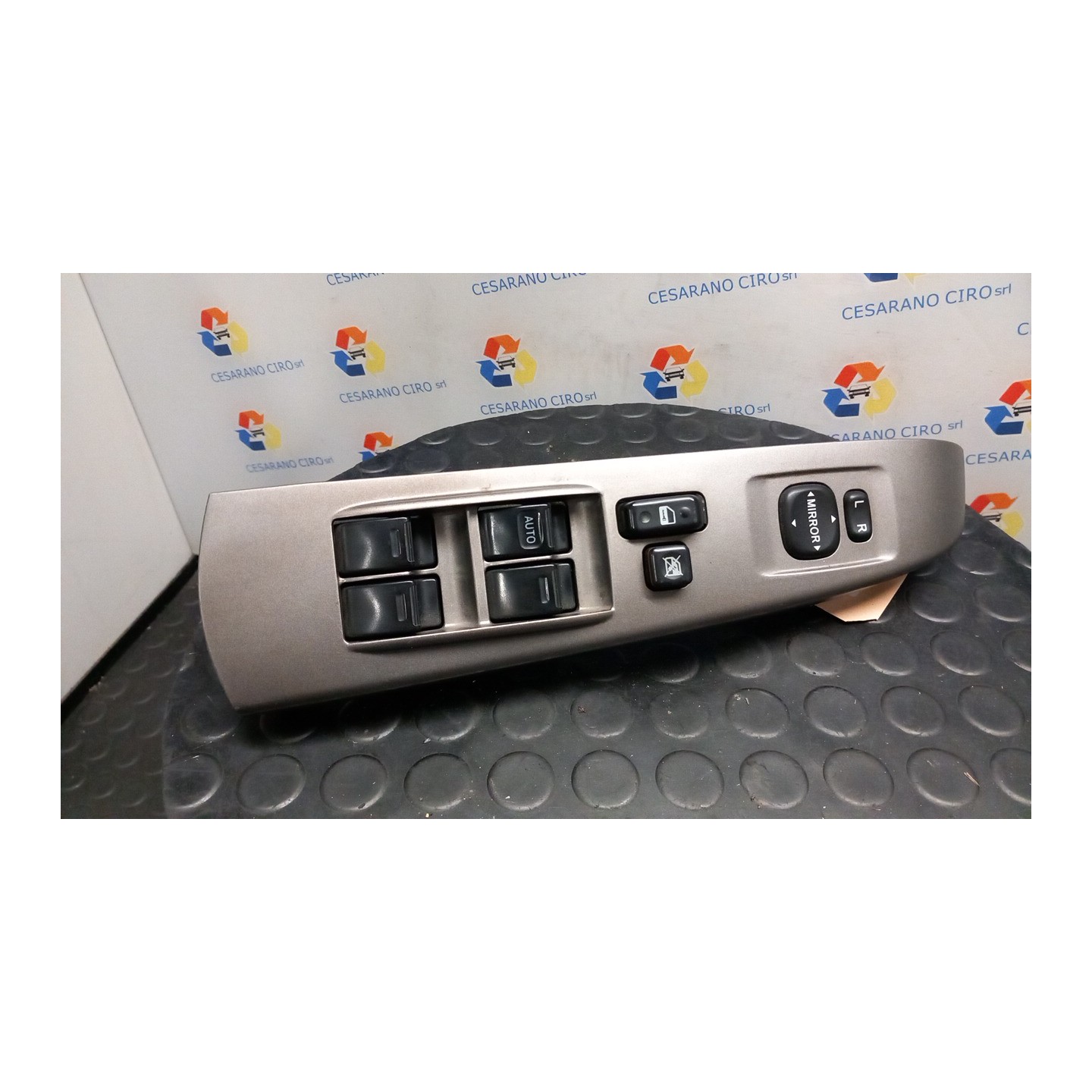 BLOCCO COMANDI ALZACRISTALLI 029 TOYOTA PRIUS 2A SERIE (02/04-06/10) 1NZFXE 8482047050