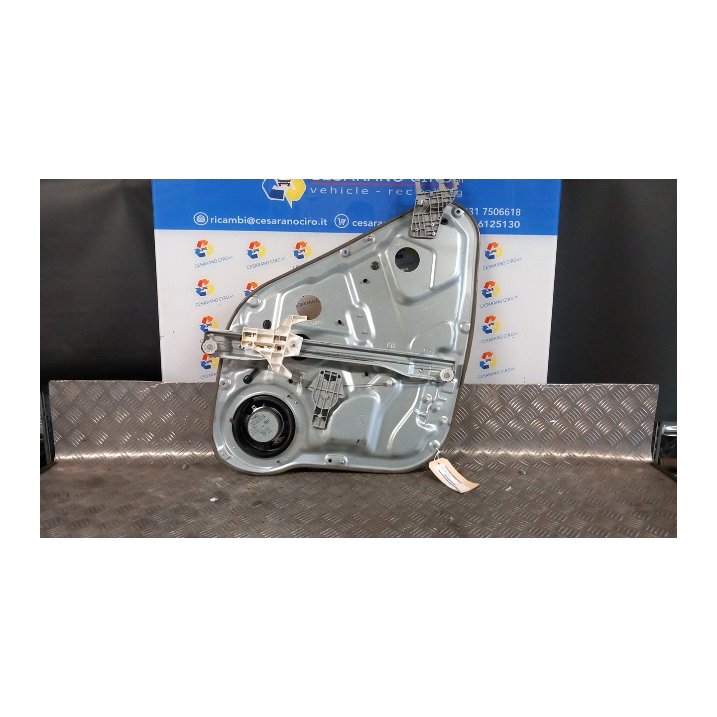 ALZACRISTALLO ELETTR. PORTA POST. DX. 046 HYUNDAI SANTA FE 2A SERIE (03/06-12/10 D4EB 834812B000