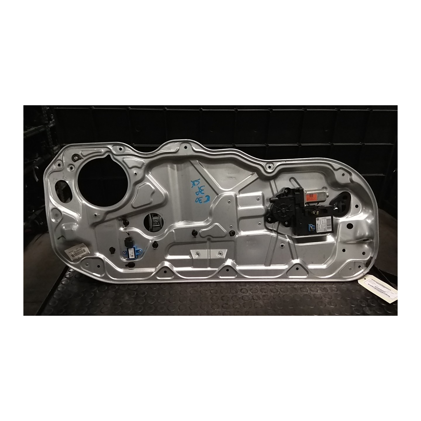 ALZACRISTALLO ELETTR. PORTA ANT. SX. 066 VOLVO C30 (10/06-) D4164T 30784509