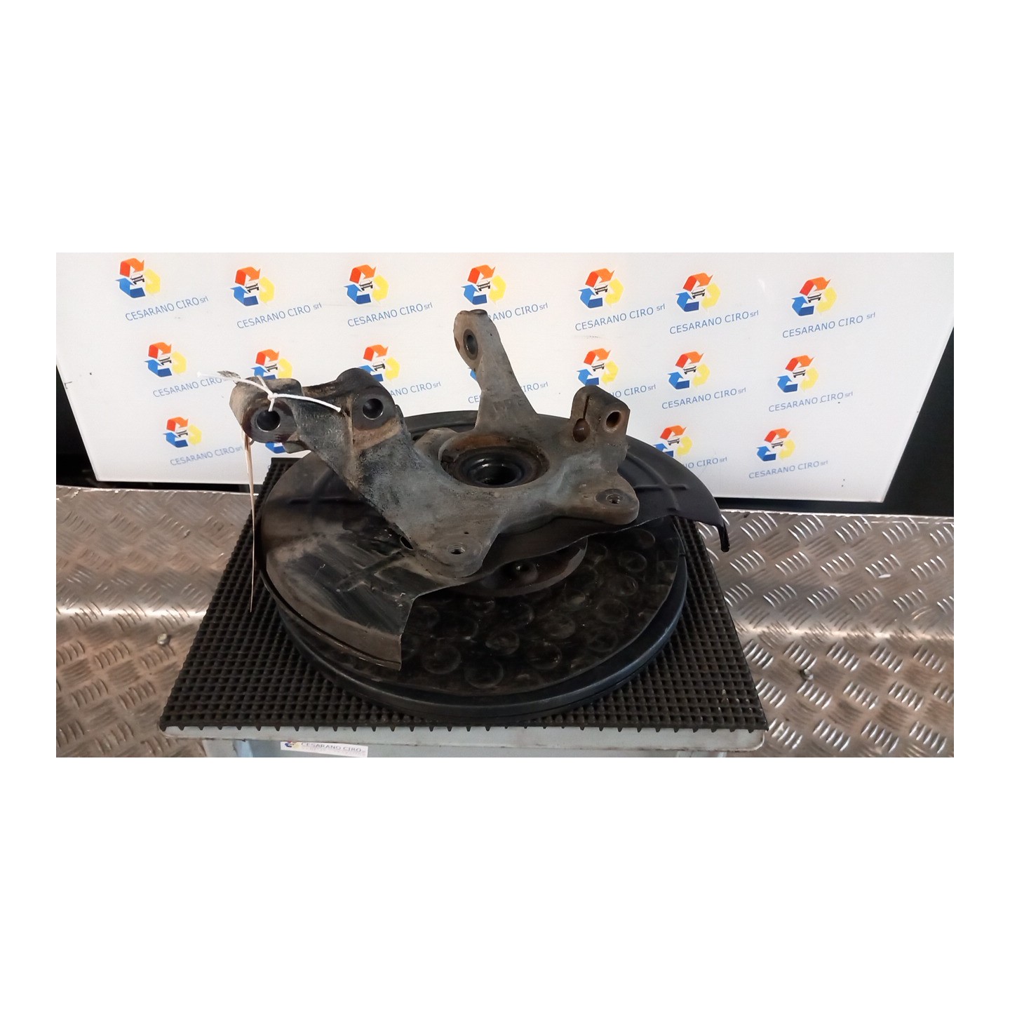 MONTANTE SOSP. ANT. DX. 127 OPEL MERIVA (S10) (04/10-) A17DTS 93184612