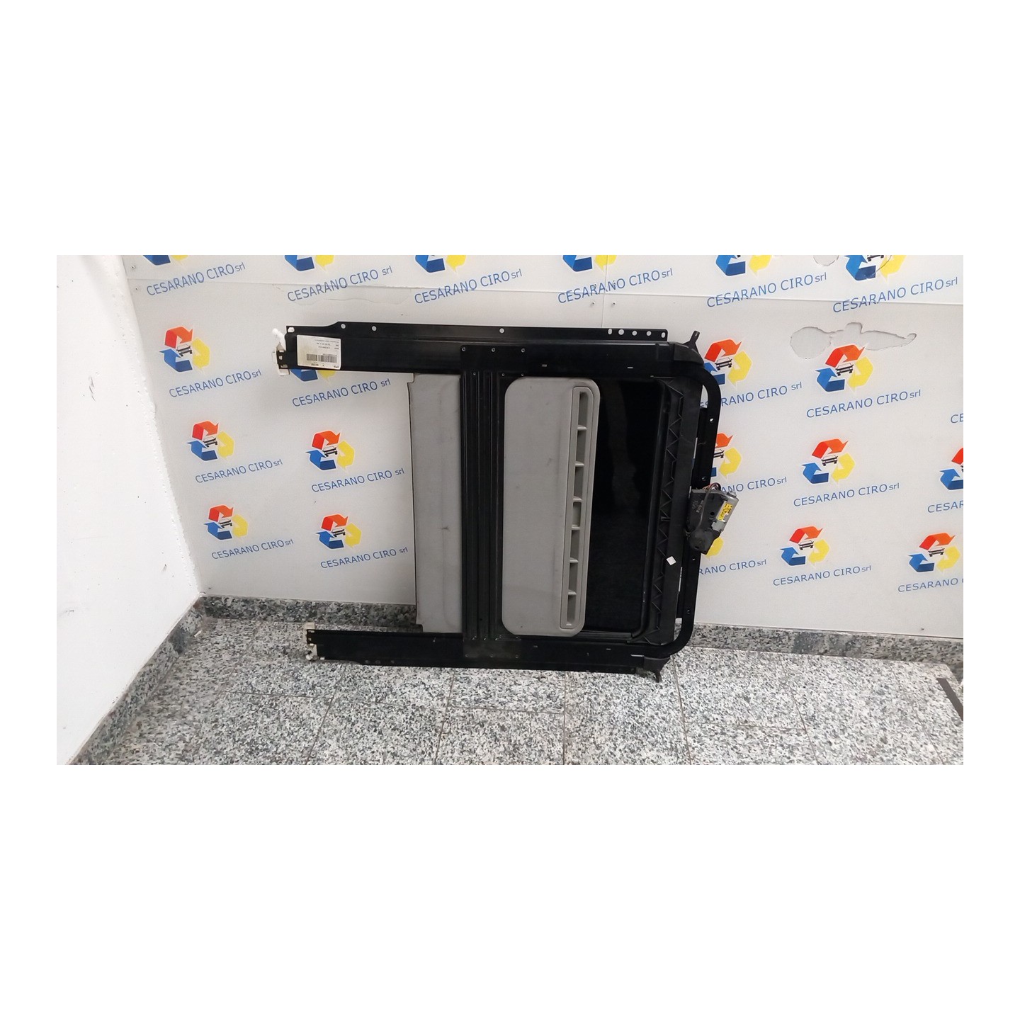 TELAIO PANNELLO/CRISTALLO TETTO APRIBILE 001 VOLKSWAGEN TOUAREG (7L) (12/02-05/10) BAC 7L6877049A